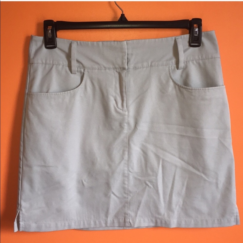 Adias golf skirt